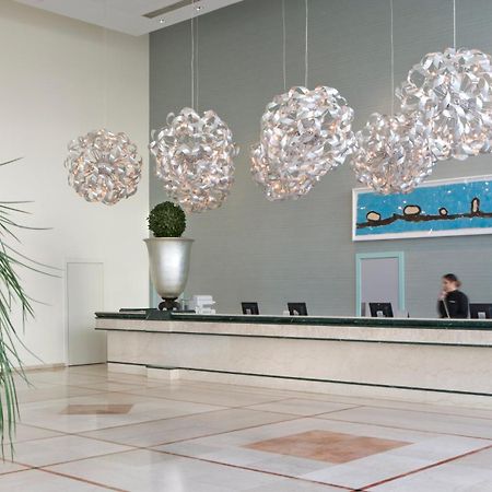 イスロテル デッド シー ホテル エイン・ボケック インテリア 写真 Lobby