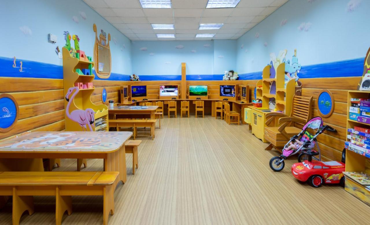 イスロテル デッド シー ホテル エイン・ボケック エクステリア 写真 The Children's Hospital of Philadelphia